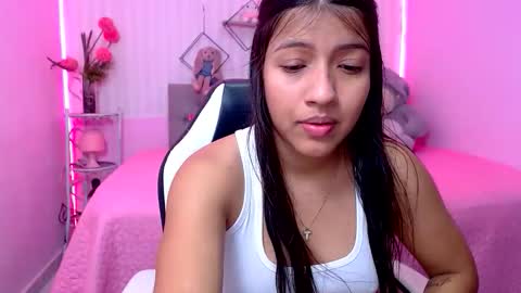 Snapshot of zara_cute18 chatting on 25, 4, 2026 Zara online show from 25, 4, 2026