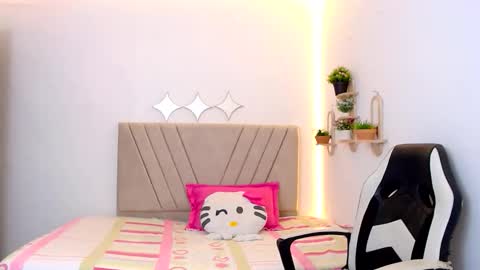 Snapshot of zara_cute18 chatting on 30, 5, 2026 Zara online show from 30, 5, 2026