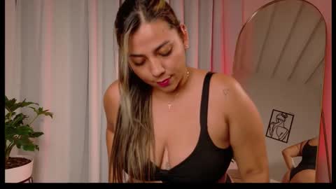 Snapshot of zara_nova chatting on 17, 1, 2026 Zara Nova online show from 17, 1, 2026