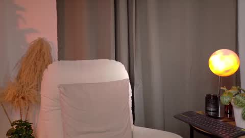 Snapshot of zara_nova chatting on 15, 6, 2026 Zara Nova online show from 15, 6, 2026