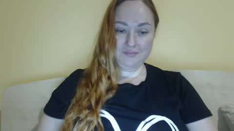 Snapshot of zara_red chatting on 28, 4, 2026 Kate. if im not here im here foxy red333 online show from 28, 4, 2026