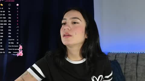 Snapshot of zaradames_ chatting on 4, 5, 2026 zaradames_ online show from 4, 5, 2026