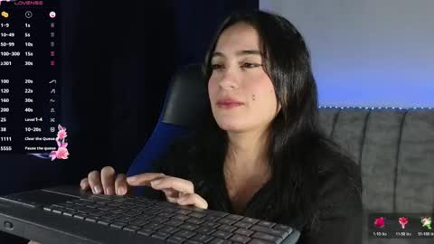 Snapshot of zaradames_ chatting on 26, 5, 2026 zaradames_ online show from 26, 5, 2026