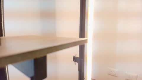 Zarah Andrews online show from 29, 9, 2025