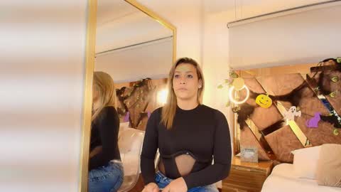 Zarah Andrews online show from 25, 10, 2025