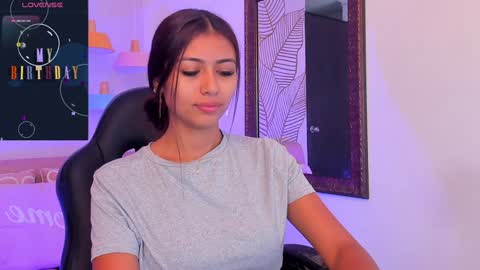 Zara Lim  online show from 13, 12, 2024