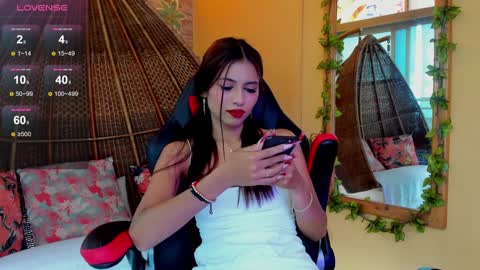 Zara Lim  online show from 18, 12, 2024