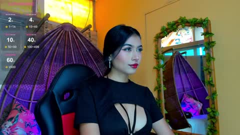 Zara Lim  online show from 27, 1, 2025