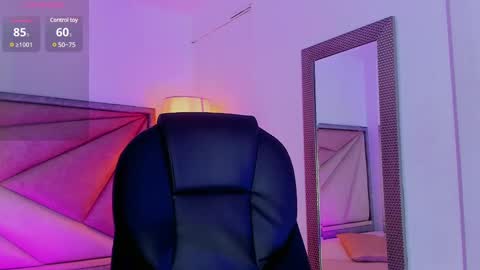 Zara Lim  online show from 21, 2, 2025