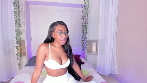 Snapshot of zaraprescott chatting on 6, 4, 2026 SARA online show from 6, 4, 2026