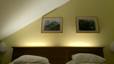 Snapshot of zech2455 chatting on 19, 11, 2025 zech2455 online show from 19, 11, 2025