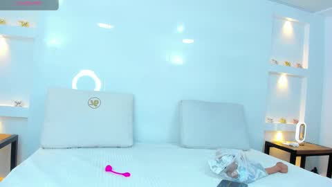 Snapshot of zenda_evans chatting on 6, 3, 2025 Zenda Evans online show from 6, 3, 2025