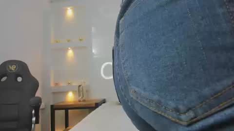 Zenda Evans online show from 20, 3, 2026