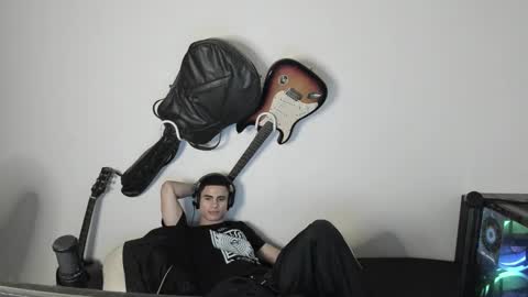 Snapshot of zenhzu chatting on 19, 12, 2024 zenzhu online show from 19, 12, 2024