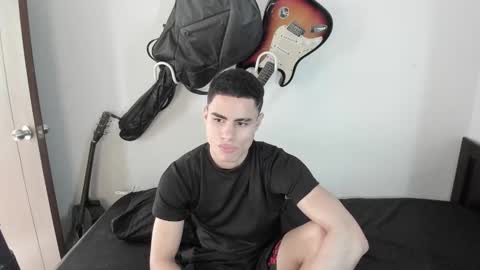 Snapshot of zenhzu chatting on 21, 12, 2024 zenzhu online show from 21, 12, 2024