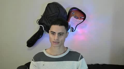 Snapshot of zenhzu chatting on 23, 12, 2024 zenzhu online show from 23, 12, 2024