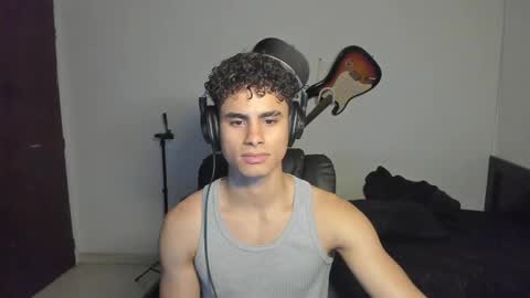 Snapshot of zenhzu chatting on 19, 10, 2025 zenzhu online show from 19, 10, 2025