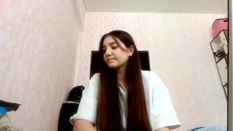 Snapshot of zeniabrossoit chatting on 2, 3, 2026 zeniabrossoit online show from 2, 3, 2026