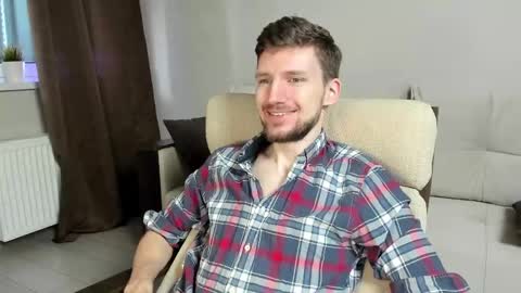 Snapshot of zepanl chatting on 25, 2, 2025 Andrew online show from 25, 2, 2025