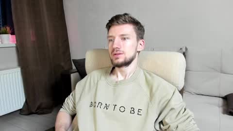 Snapshot of zepanl chatting on 28, 2, 2025 Andrew online show from 28, 2, 2025