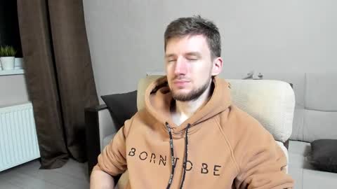 Snapshot of zepanl chatting on 30, 9, 2025 Andrew online show from 30, 9, 2025