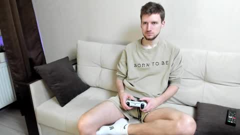 Snapshot of zepanl chatting on 14, 10, 2025 Andrew online show from 14, 10, 2025