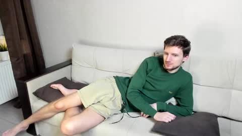 Snapshot of zepanl chatting on 2, 12, 2025 Andrew online show from 2, 12, 2025