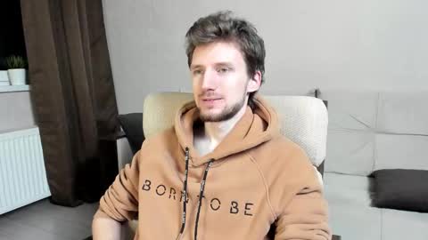 Snapshot of zepanl chatting on 5, 12, 2025 Andrew online show from 5, 12, 2025