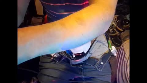 Snapshot of zeroandhero chatting on 25, 9, 2025 zero online show from 25, 9, 2025