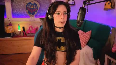 zesty_peach online show from 9, 6, 2026