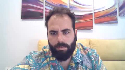 Snapshot of zeusateneo chatting on 4, 10, 2025 Zeus online show from 4, 10, 2025