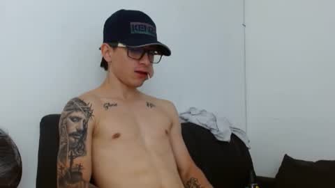 Snapshot of zeusdark19 chatting on 9, 6, 2026 zeus online show from 9, 6, 2026