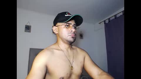 zeussexyhot online show from 19, 5, 2026