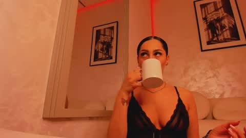 zeynepx online show from 14, 4, 2026