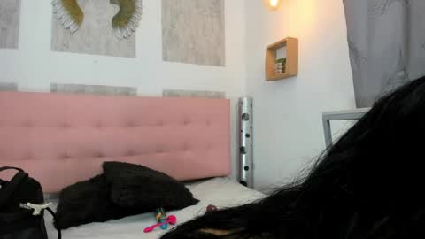 ZHAMIRA  ANDRES online show from 29, 3, 2026