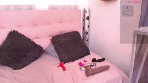Snapshot of zhamira_21 chatting on 20, 6, 2026 ZHAMIRA ANDRES online show from 20, 6, 2026