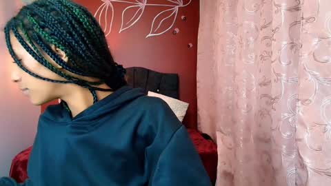 Zia Green online show from 6, 1, 2025