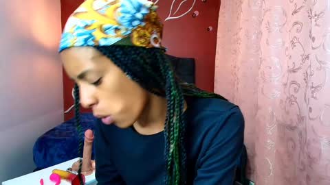 Zia Green online show from 16, 1, 2025