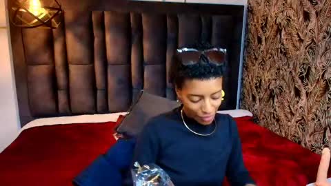 Zia Green online show from 12, 5, 2026