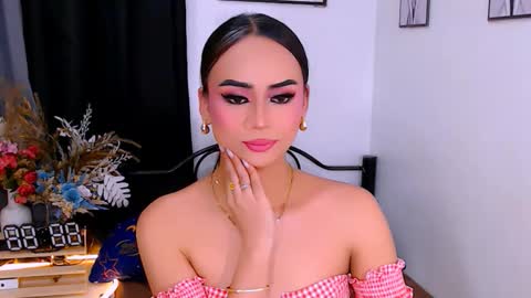 Zia online show from 8, 3, 2026