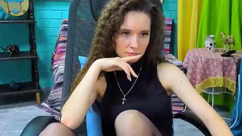 zianichols online show from 21, 2, 2025