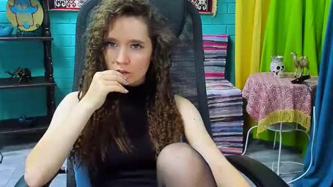 zianichols online show from 24, 2, 2025