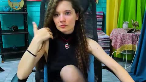 zianichols online show from 6, 3, 2025