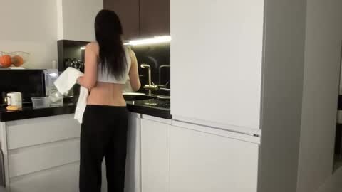 Nensi online show from 14, 3, 2026