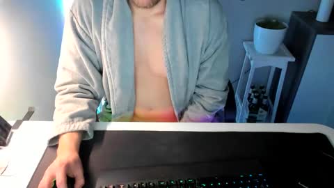 Snapshot of ziemlichflutschig chatting on 2, 12, 2024 ziemlichflutschig online show from 2, 12, 2024