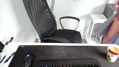 Snapshot of ziemlichflutschig chatting on 25, 12, 2024 ziemlichflutschig online show from 25, 12, 2024