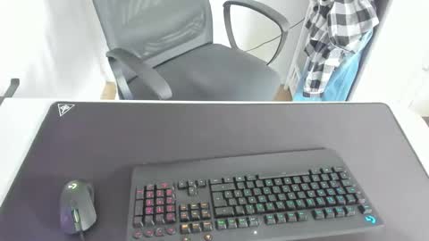 Snapshot of ziemlichflutschig chatting on 16, 2, 2025 ziemlichflutschig online show from 16, 2, 2025