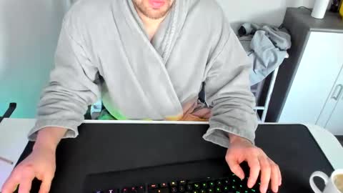 Snapshot of ziemlichflutschig chatting on 3, 3, 2025 ziemlichflutschig online show from 3, 3, 2025