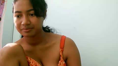 Snapshot of zina479102 chatting on 23, 4, 2026 elly online show from 23, 4, 2026