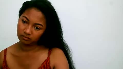 Snapshot of zina479102 chatting on 18, 5, 2026 elly online show from 18, 5, 2026